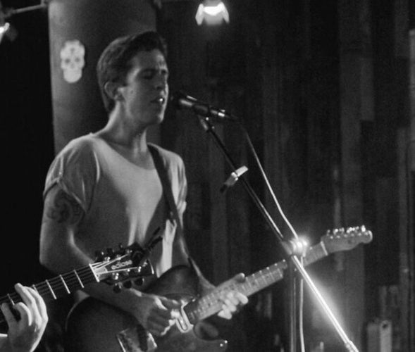 Live Music Friday with Frank Ryan